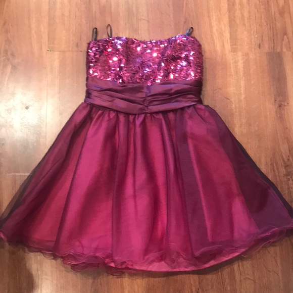 💫BUNDLE💫 TWO FORMAL DRESSES SIZE 11 - Picture 5 of 7